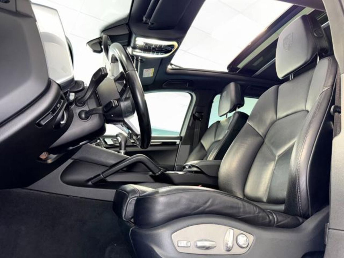 Porsche Cayenne 3.0 Diesel Platinum Edition (3)