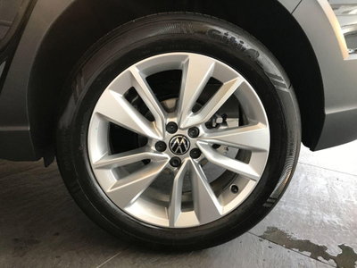 Volkswagen Taigo 1.0 tsi Edition 115cv (8)