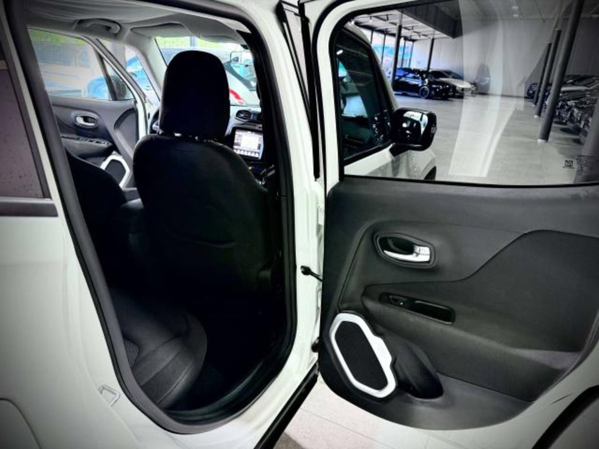 Jeep Renegade 1.6 Mjt 120 CV Night Eagle (15)