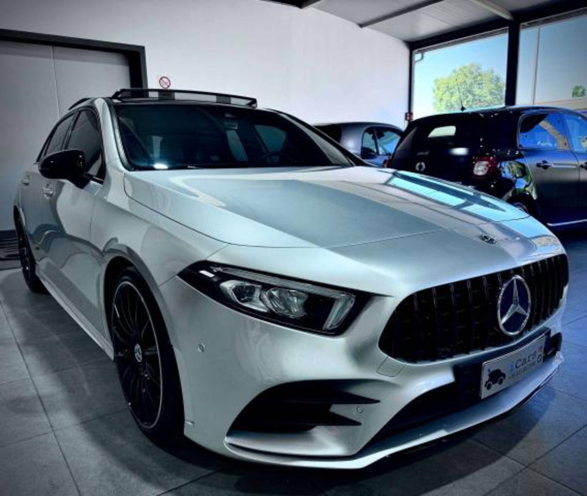 Mercedes-Benz Classe A 180 d Premium (4)