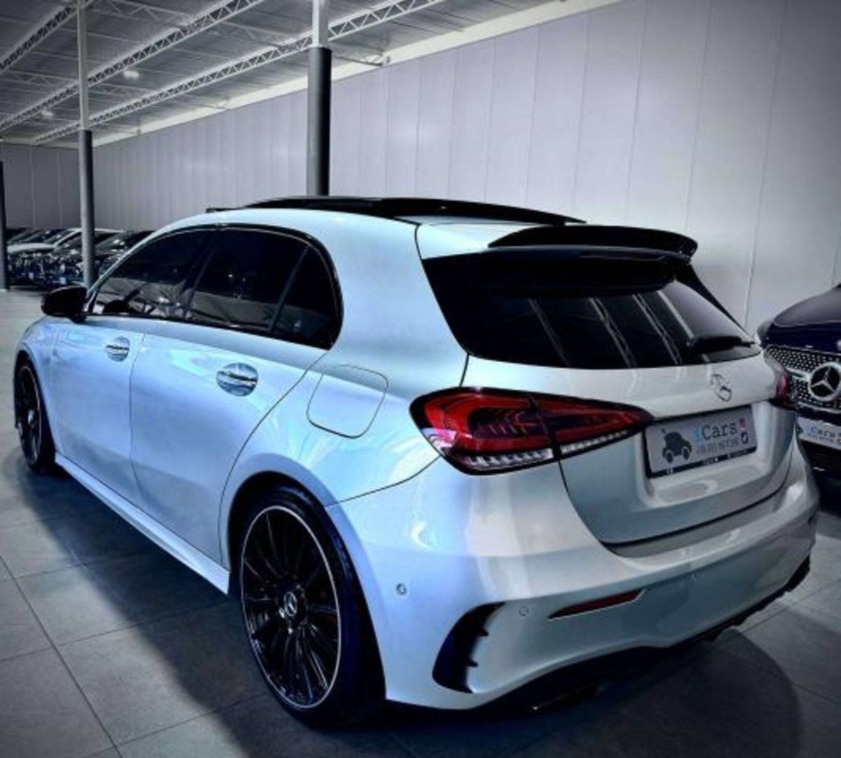 Mercedes-Benz Classe A 180 d Premium (8)