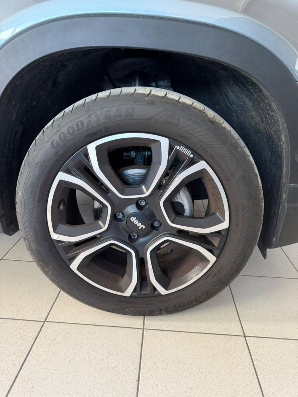 Jeep Avenger 1.2 turbo Summit fwd 100cv (12)