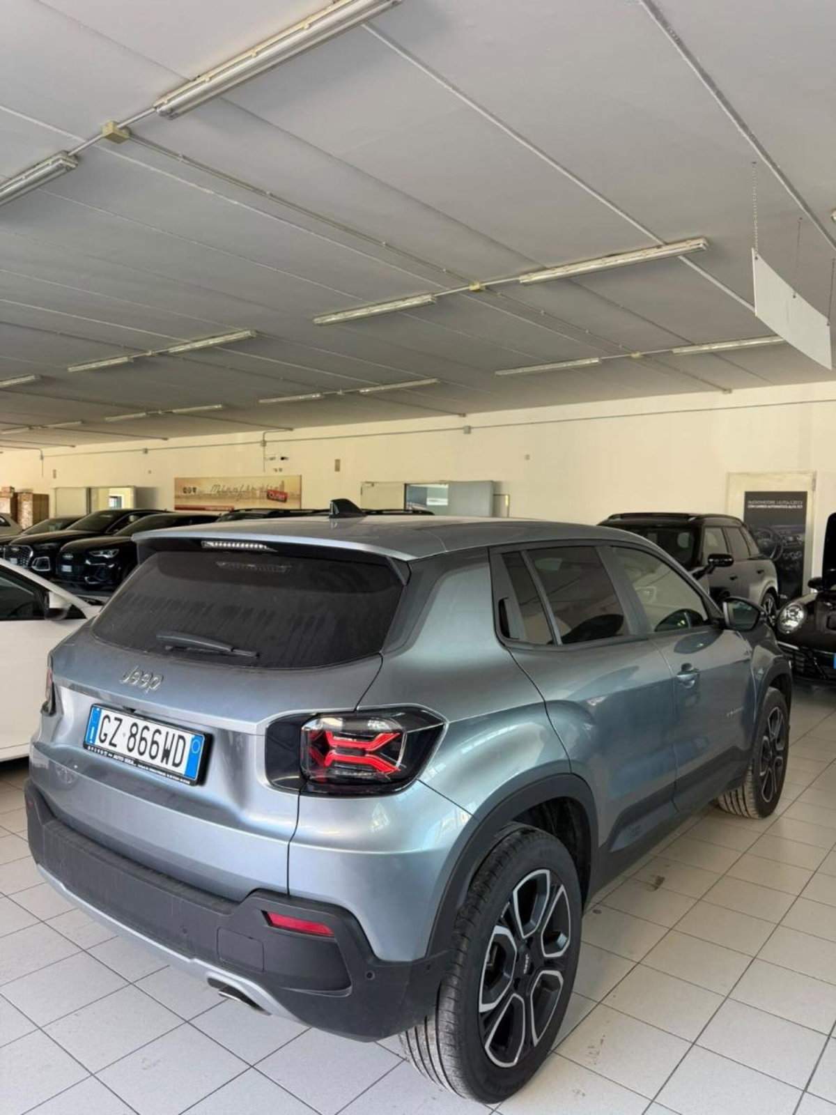 Jeep Avenger 1.2 turbo Summit fwd 100cv (5)