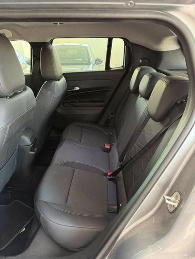 Jeep Avenger 1.2 turbo Summit fwd 100cv (7)