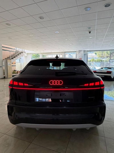 Audi Q3 Sportback 2.0 tfsi S line edition quattro 204cv s-tronic (4)