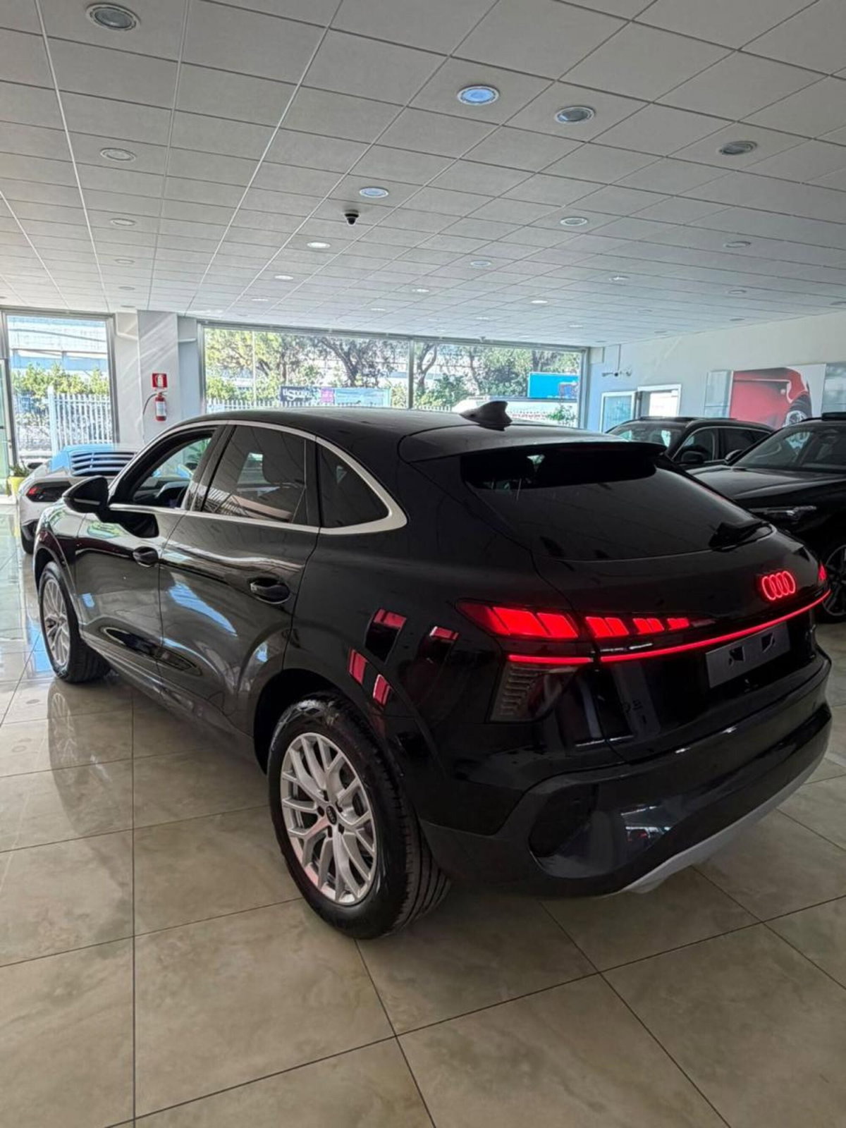 Audi Q3 Sportback 2.0 tfsi S line edition quattro 204cv s-tronic (5)