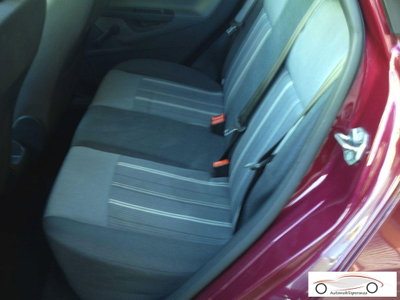 Ford Fiesta 1.4 TDCi 68CV 5 porte Titanium (5)