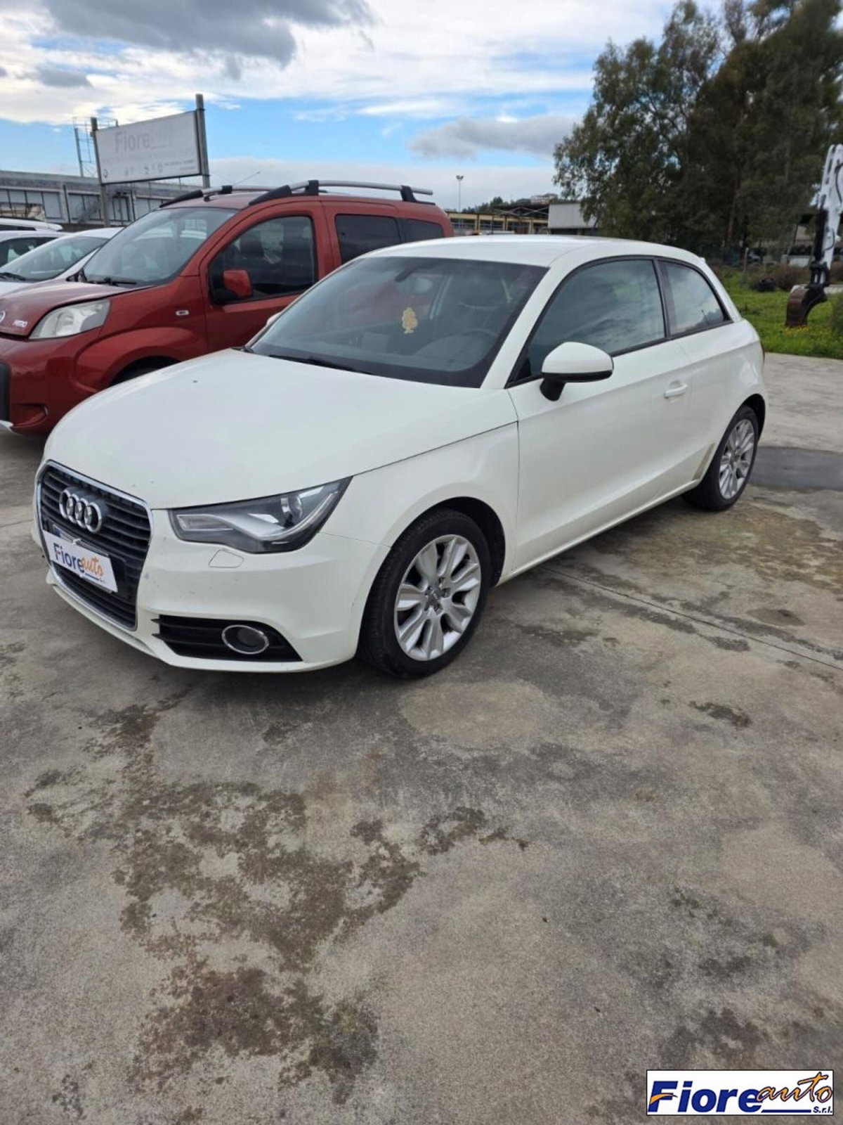 Audi A1 1.6 TDI 105 CV Attraction (4)