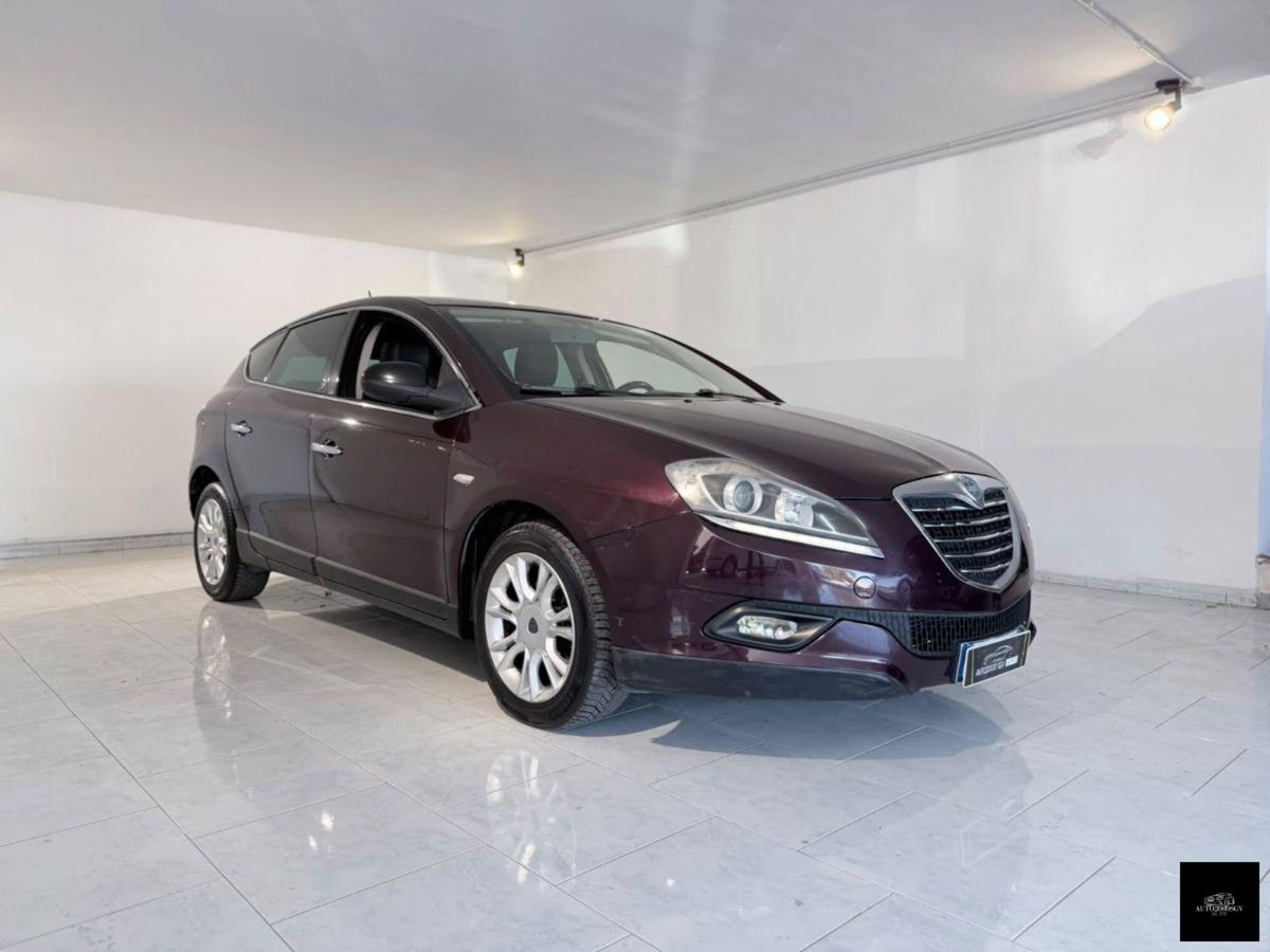 Lancia Delta 1.6 MJT DPF Silver