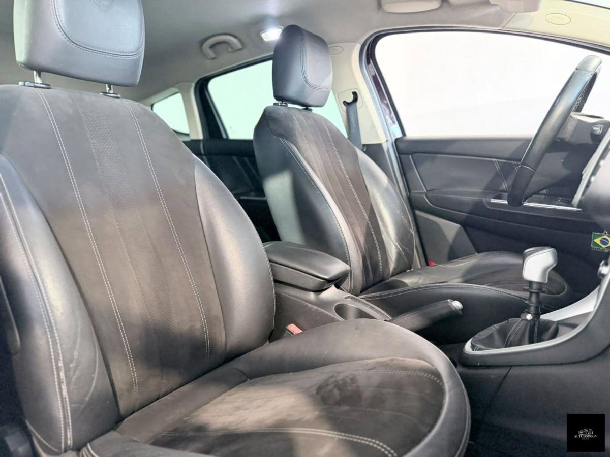 Lancia Delta 1.6 MJT DPF Silver (11)