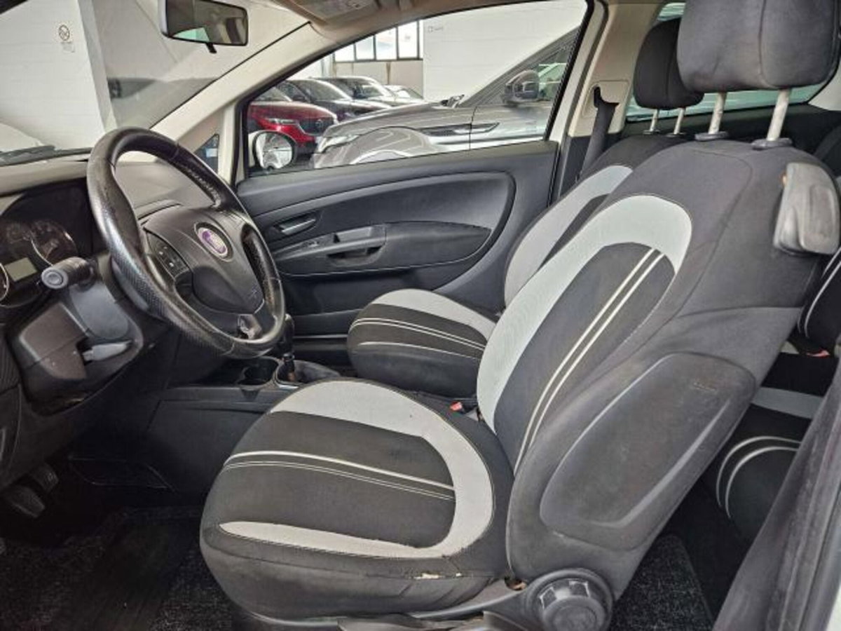 Fiat Grande Punto 1.3 MJT 75 CV 3 porte Active (6)