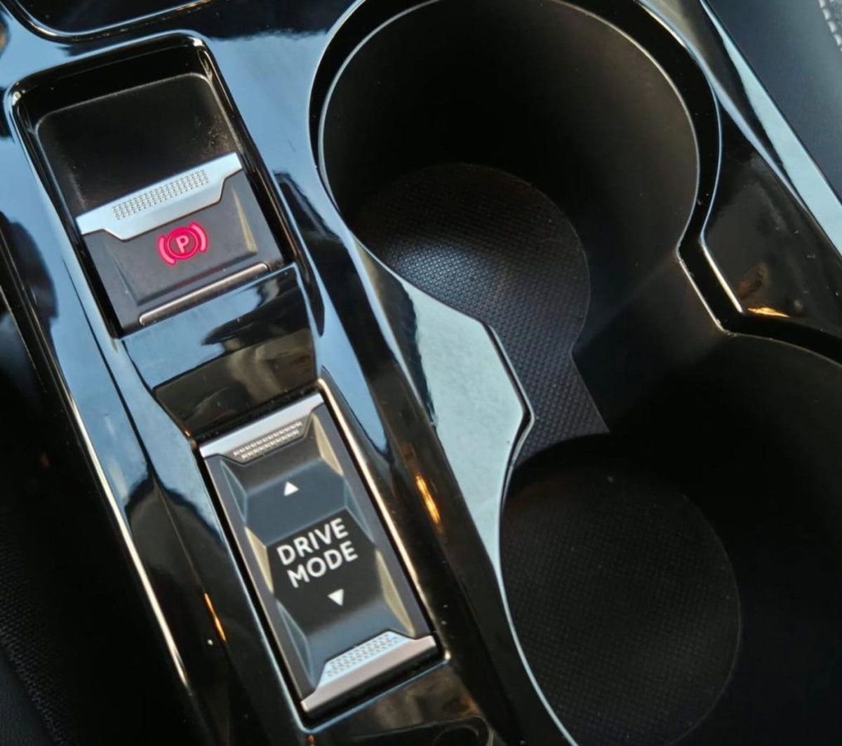 Peugeot 208 Turbo 110 EAT6 S&S 5 porte Allure (16)
