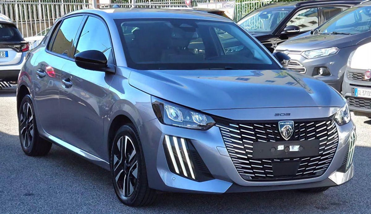 Peugeot 208 Turbo 110 EAT6 S&S 5 porte Allure (3)