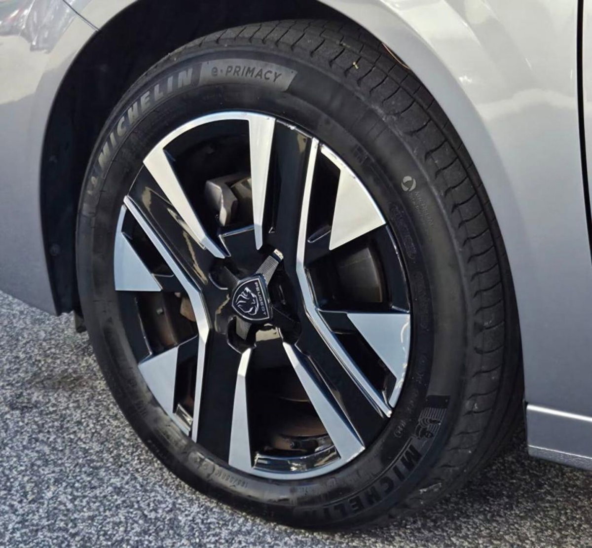 Peugeot 208 Turbo 110 EAT6 S&S 5 porte Allure (9)