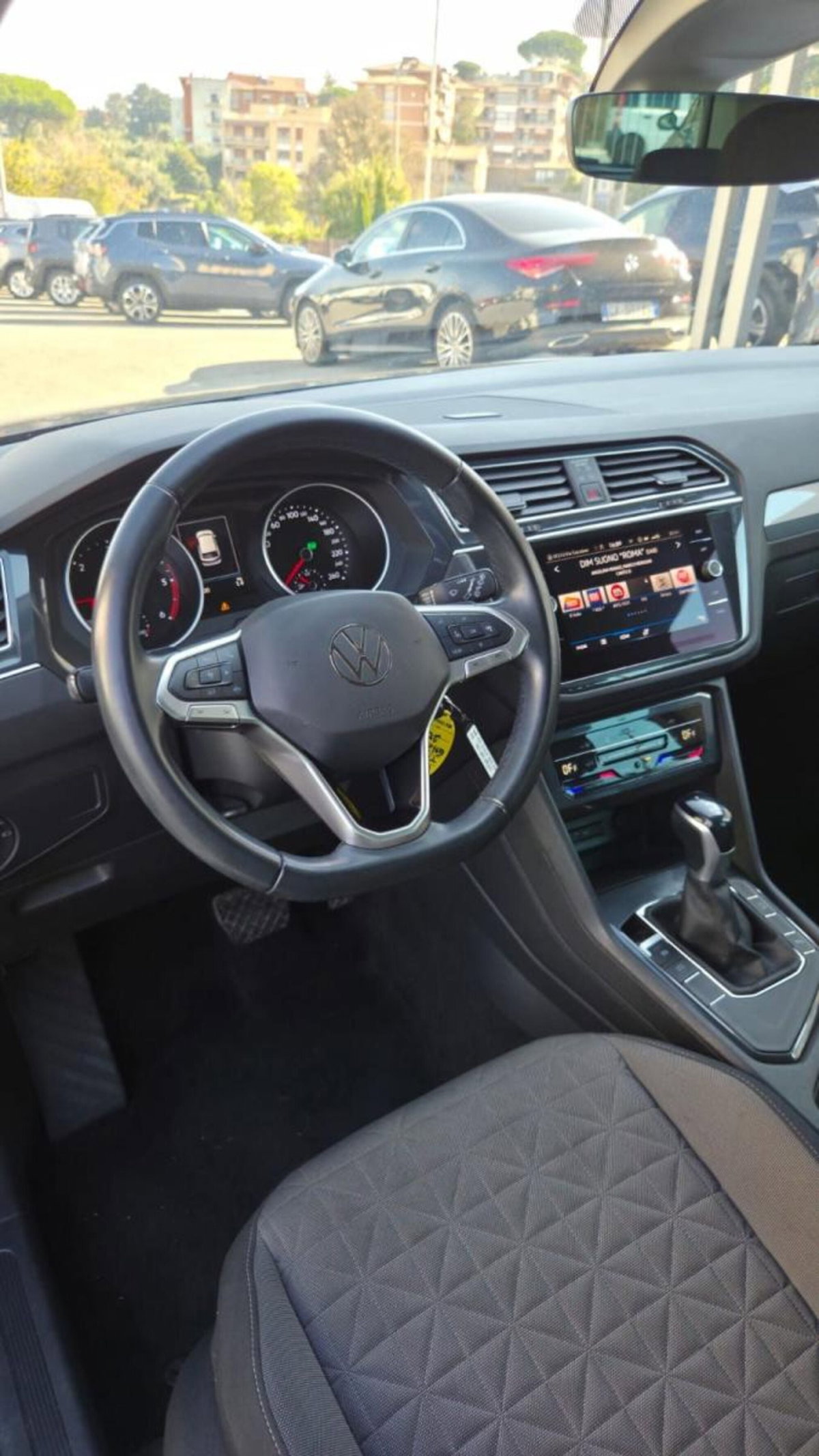Volkswagen Tiguan 2.0 TDI 150 CV SCR DSG 4MOTION Life (10)