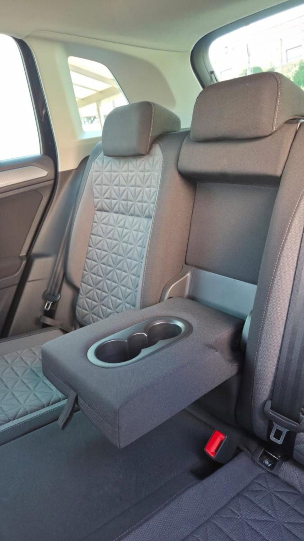 Volkswagen Tiguan 2.0 TDI 150 CV SCR DSG 4MOTION Life (19)