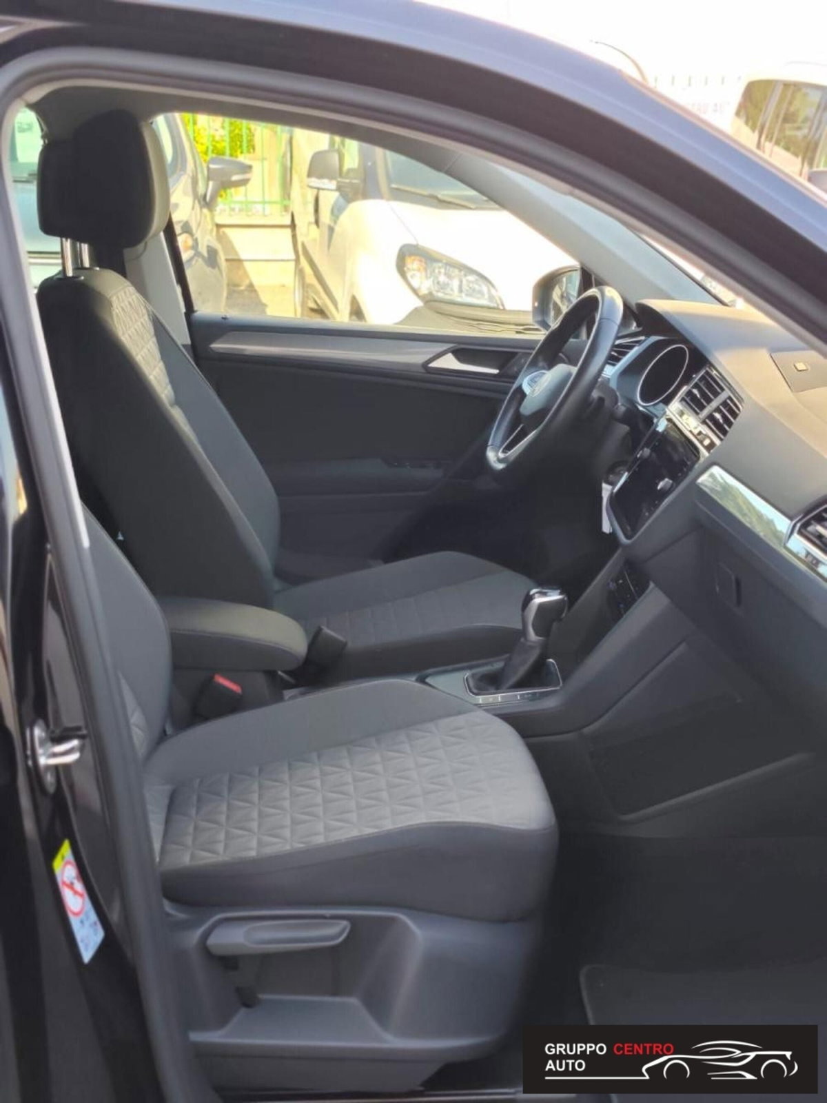 Volkswagen Tiguan 2.0 TDI 150 CV SCR DSG 4MOTION Life (14)