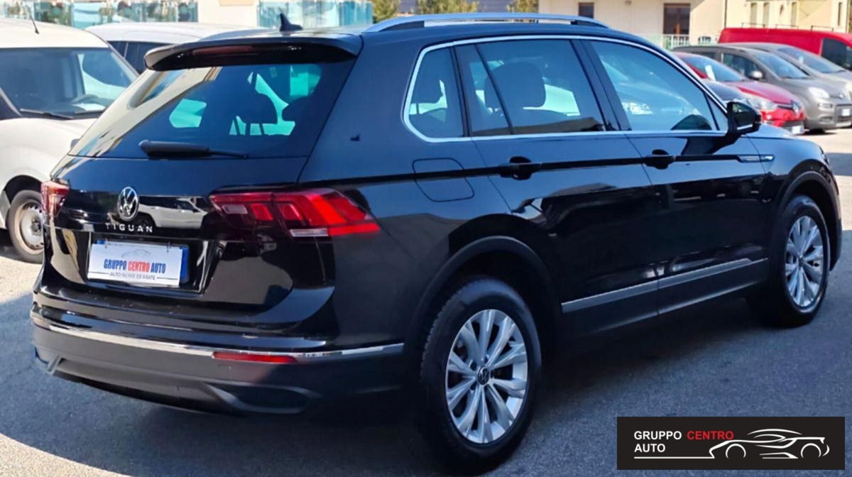 Volkswagen Tiguan 2.0 TDI 150 CV SCR DSG 4MOTION Life (3)