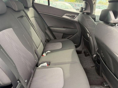 Kia Sportage 1.6 CRDI 136 DCT7 2WD Mild Hybrid Black Edition (6)