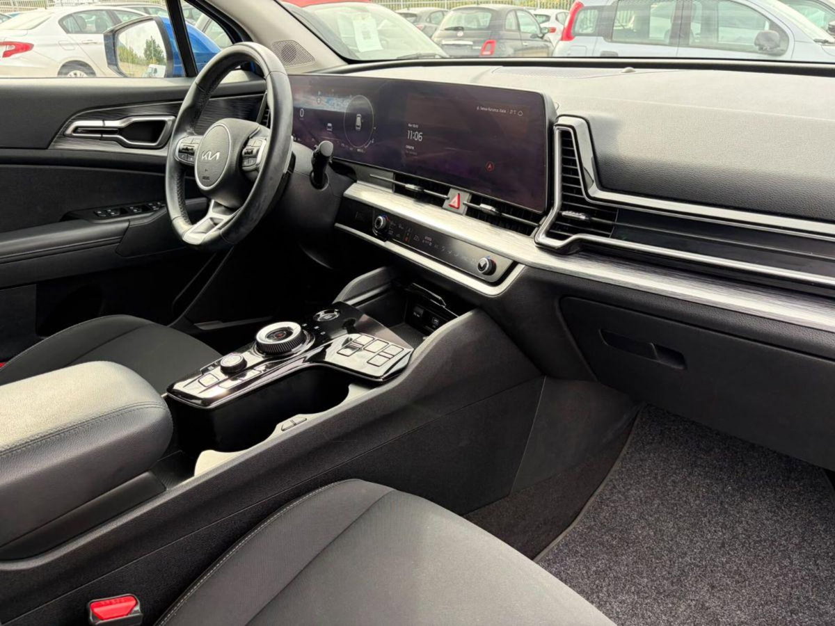 Kia Sportage 1.6 CRDI 136 DCT7 2WD Mild Hybrid Black Edition (8)