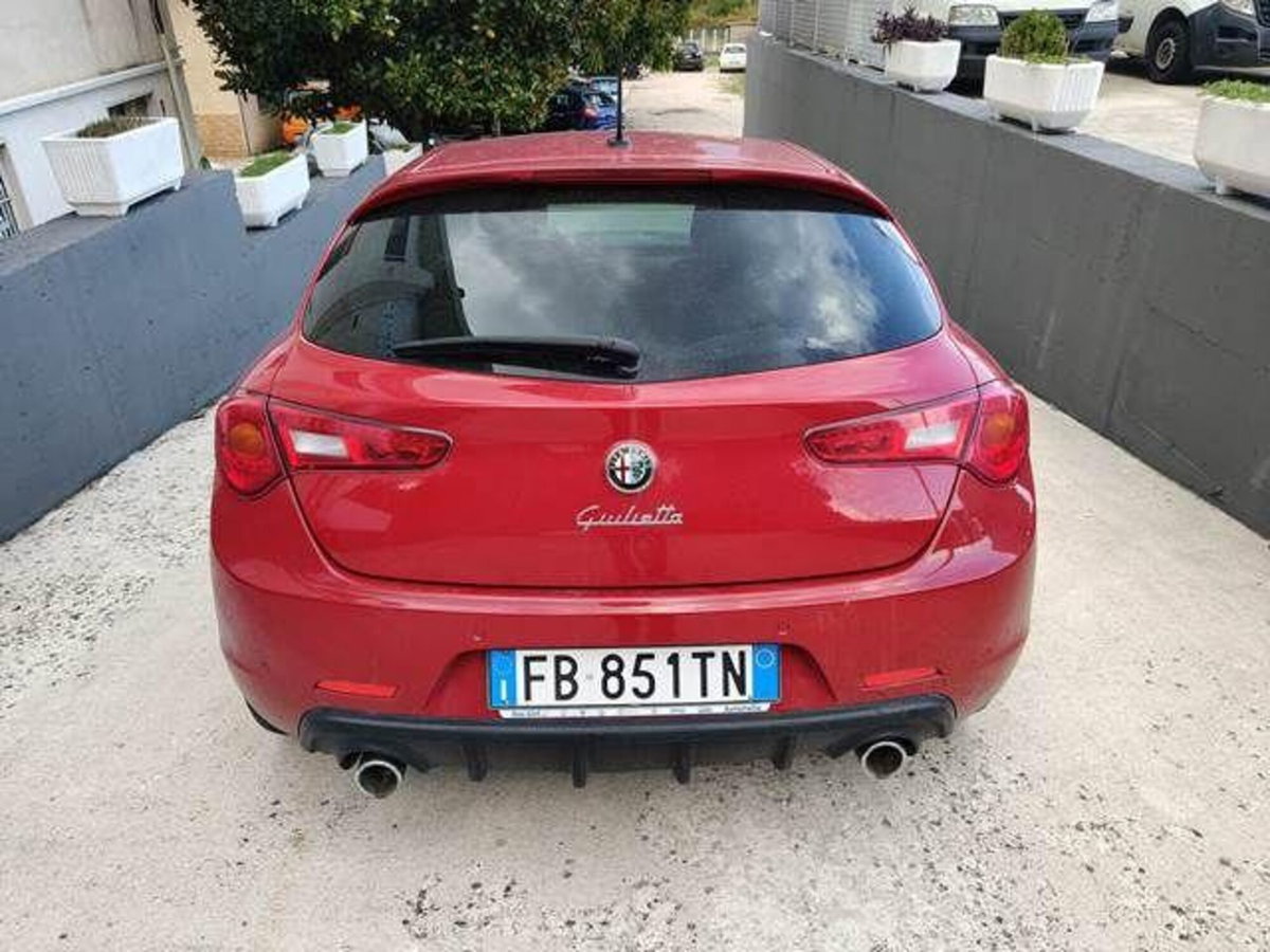 Alfa Romeo Giulietta 2.0 JTDm Giulietta 150cv (15)
