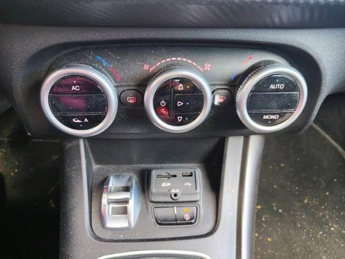 Alfa Romeo Giulietta 2.0 JTDm Giulietta 150cv (7)
