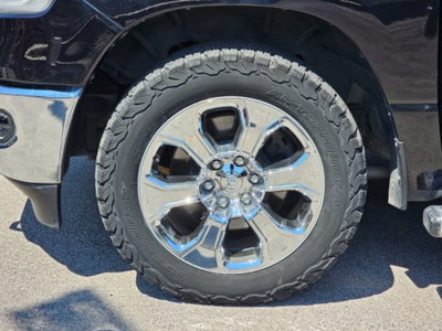 Ram Ram Pick-up Ram 1500 5.7 V8 Crew Cab Big Horn Black 395cv at8 (17)