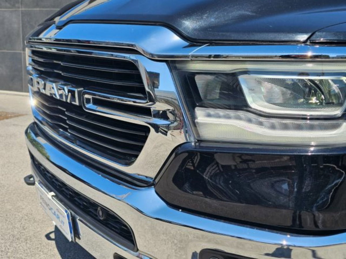 Ram Ram Pick-up Ram 1500 5.7 V8 Crew Cab Big Horn Black 395cv at8 (19)
