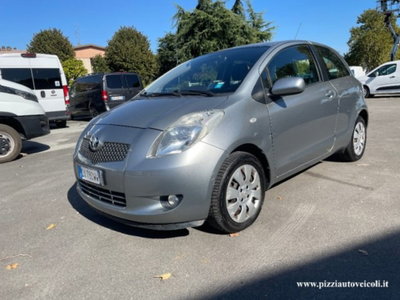 Toyota Yaris 1.3i 16V cat Luna '03