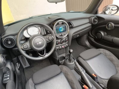 MINI Mini Cabrio 1.5 One Cabrio (2)
