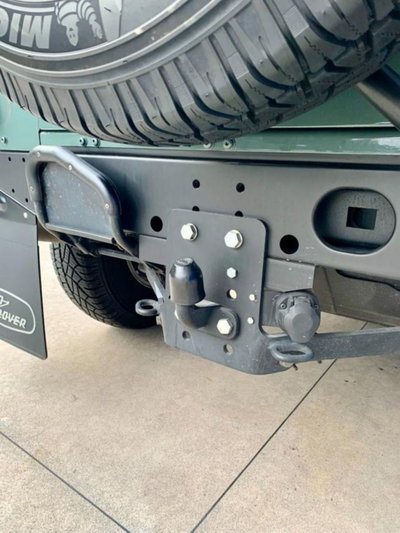 Land Rover Defender 90 2.4 TD4 Station Wagon SE (13)