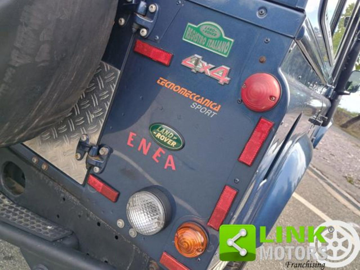 Land Rover Defender 110 2.5 Td5 cat Station Wagon S (15)