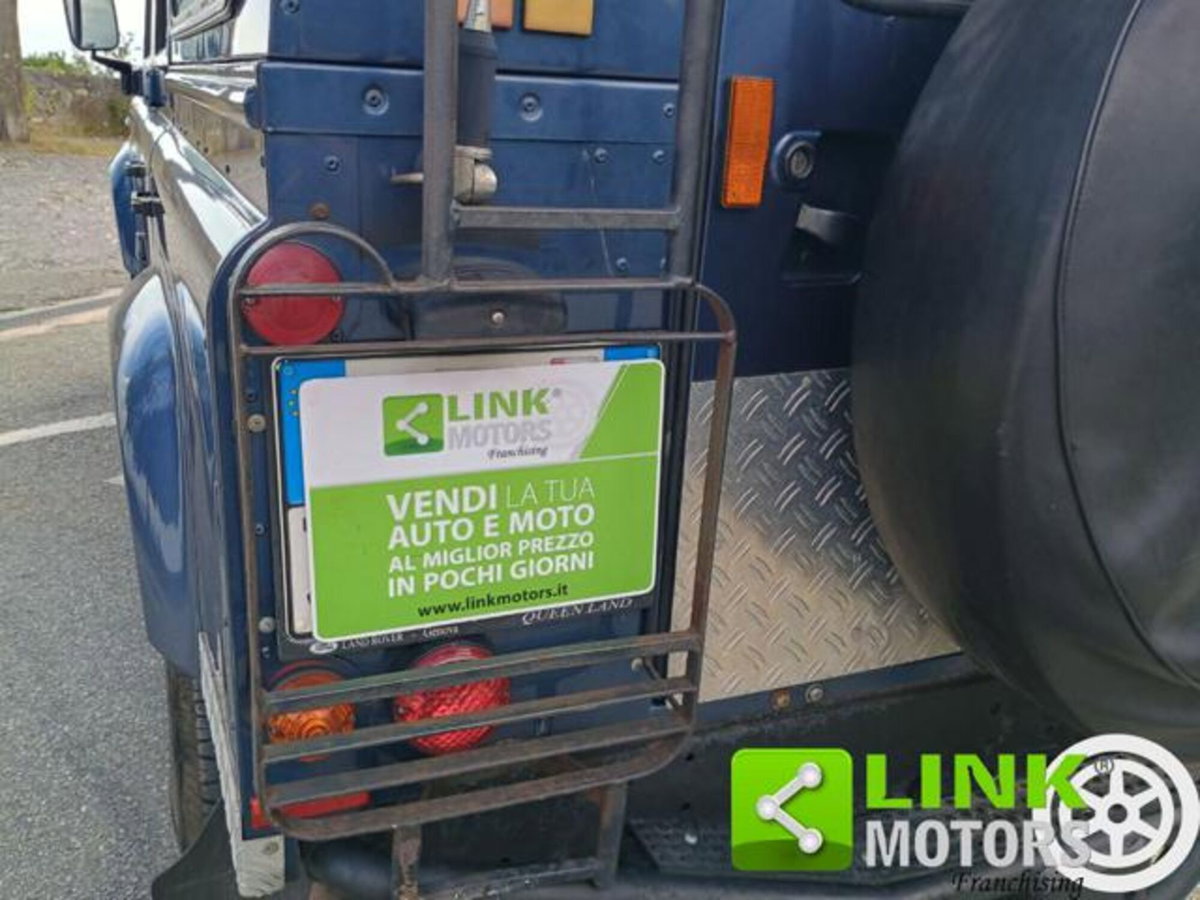 Land Rover Defender 110 2.5 Td5 cat Station Wagon S (16)