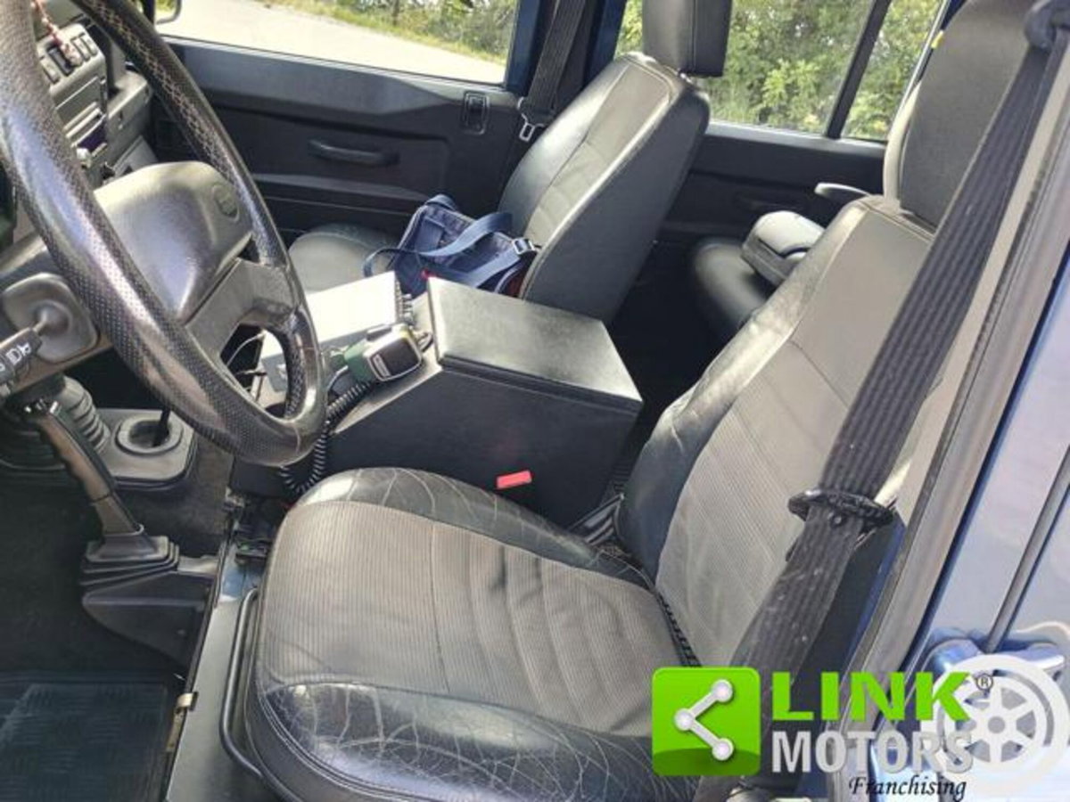 Land Rover Defender 110 2.5 Td5 cat Station Wagon S (17)