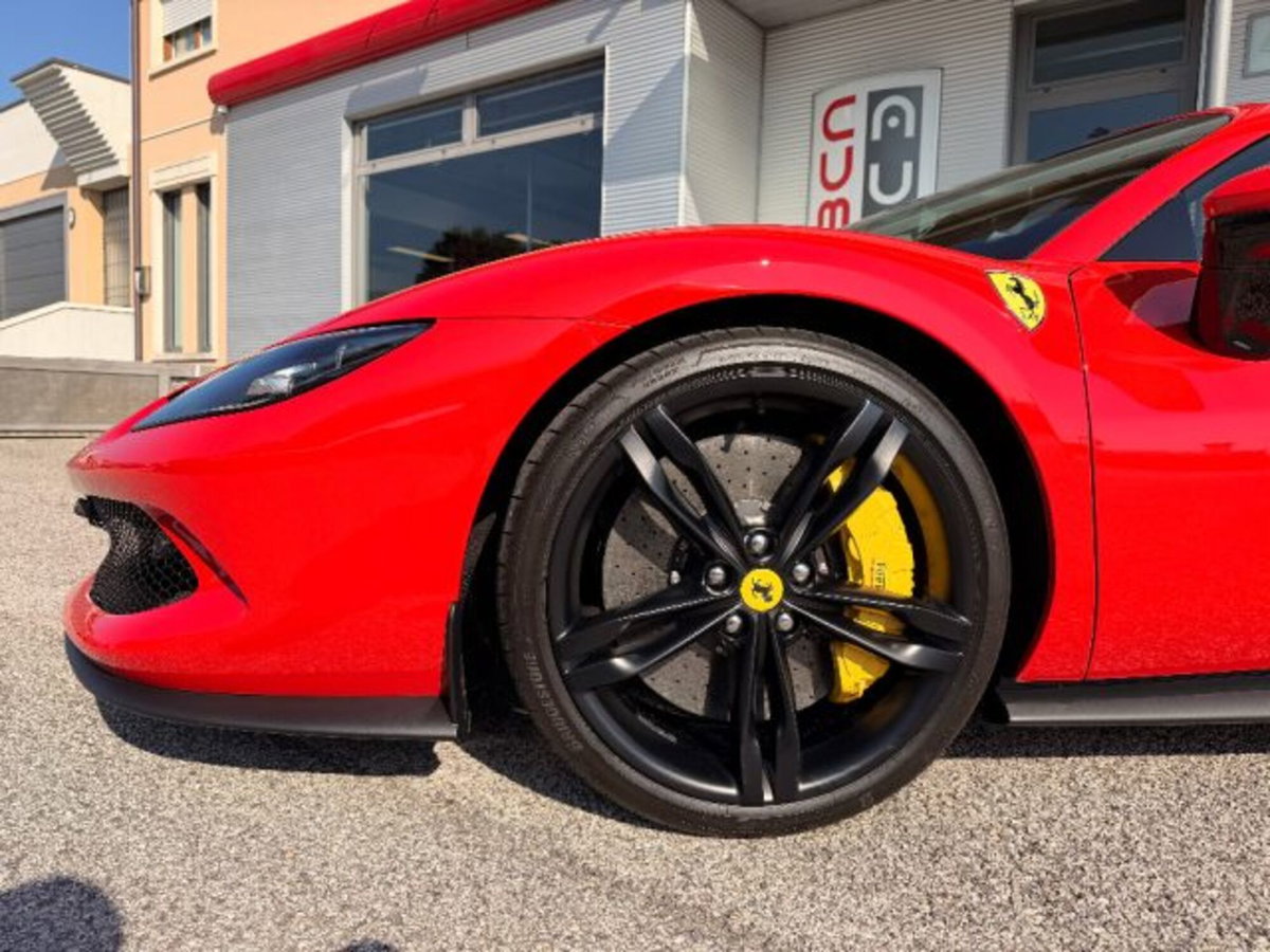 Ferrari 296 Spider 3.0 GTS (4)
