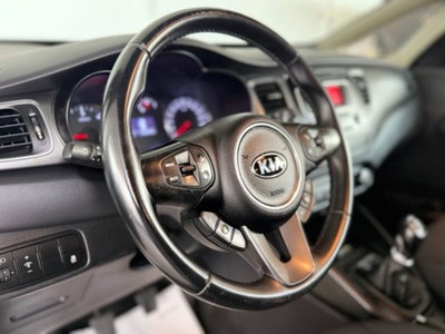 Kia Carens 1.7 CRDi 115 CV Class (16)