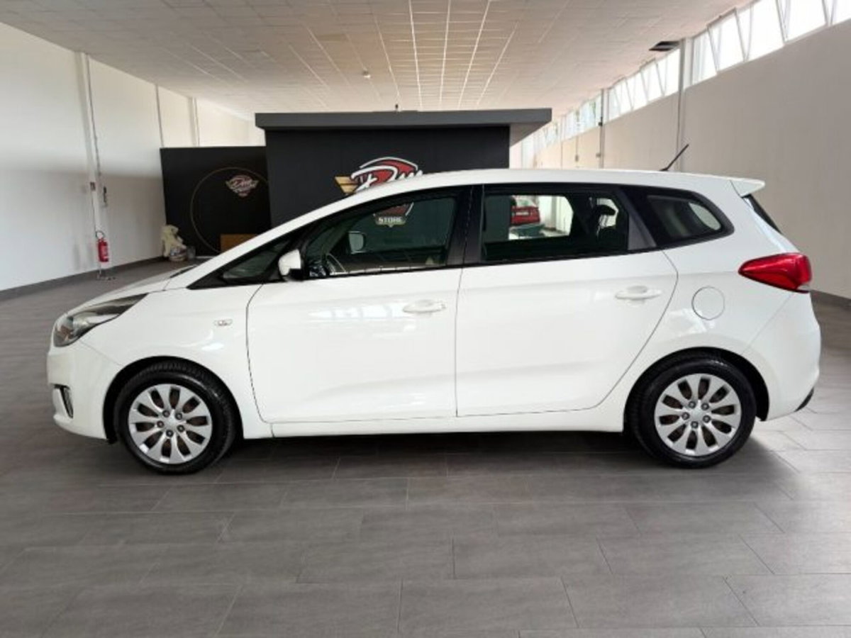Kia Carens 1.7 CRDi 115 CV Class (8)