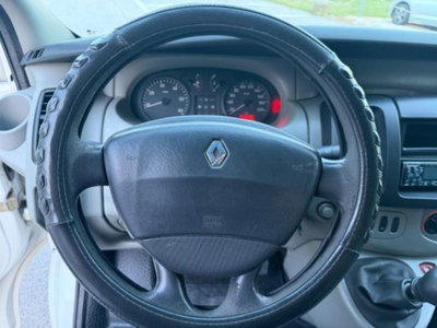Renault Trafic Furgone T27 1.9 dCi/100CV PC-TN Combi (15)