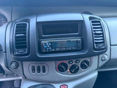 Renault Trafic Furgone T27 1.9 dCi/100CV PC-TN Combi (17)