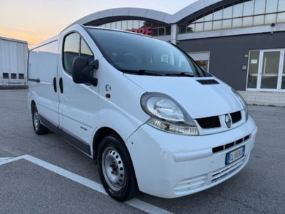Renault Trafic Furgone T27 1.9 dCi/100CV PC-TN Combi (3)