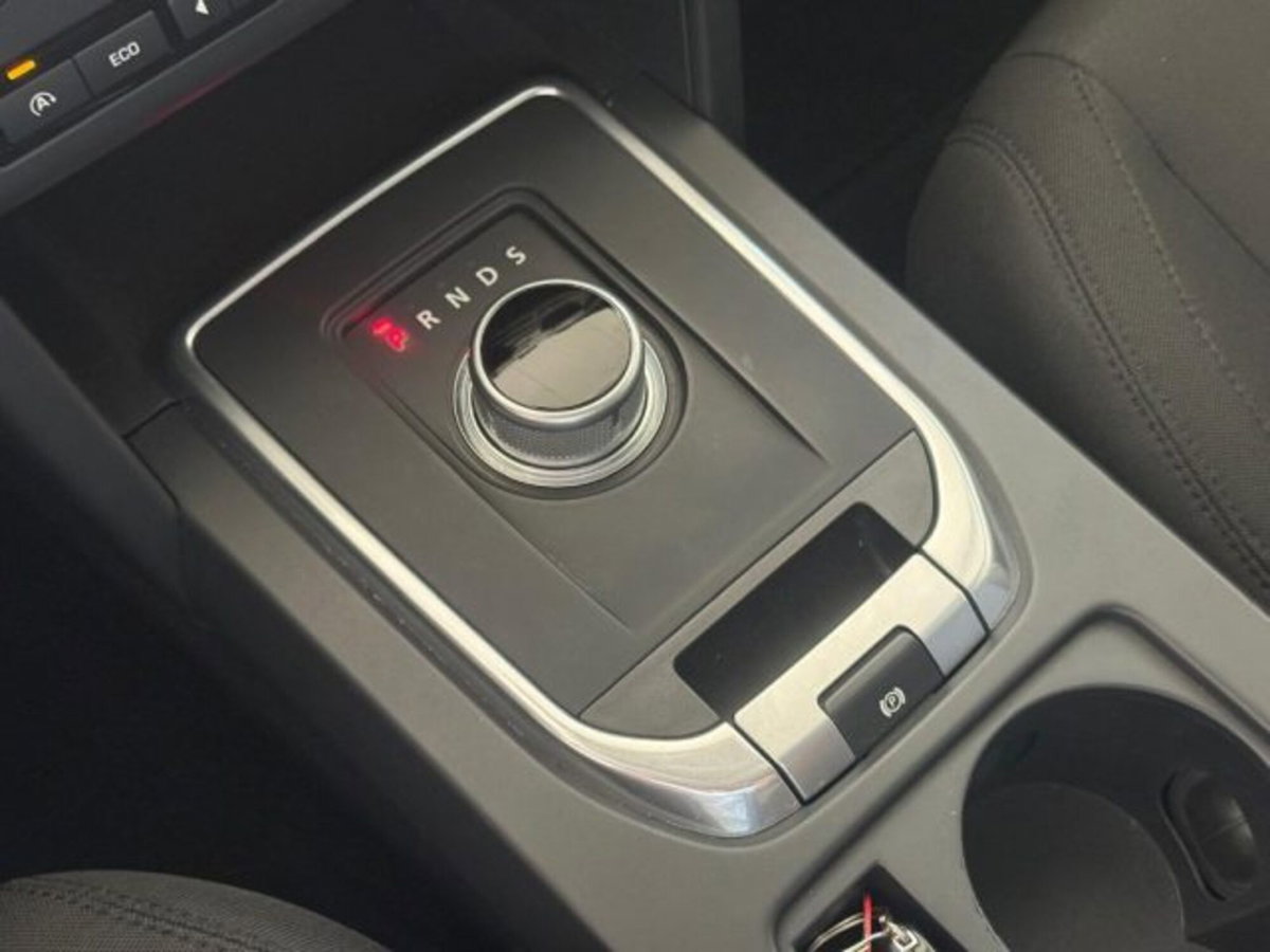 Land Rover Discovery Sport 2.0 TD4 150 CV Pure (11)
