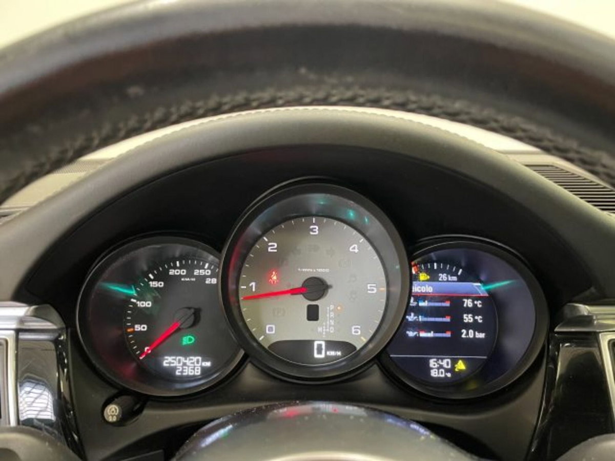 Porsche Macan S Diesel (5)