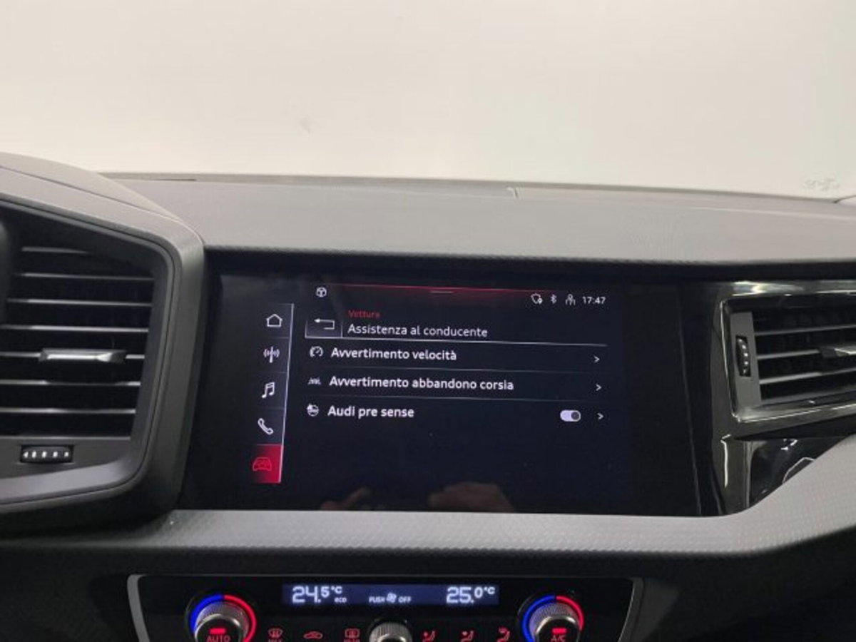 Audi A1 Sportback 25 TFSI S tronic Admired (12)