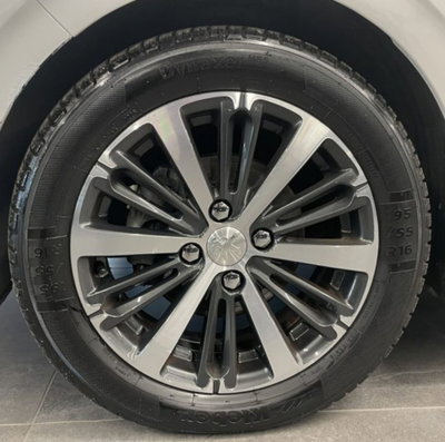 Peugeot 208 VTi 82 CV 5 porte Allure (13)