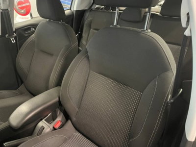 Peugeot 208 VTi 82 CV 5 porte Allure (9)