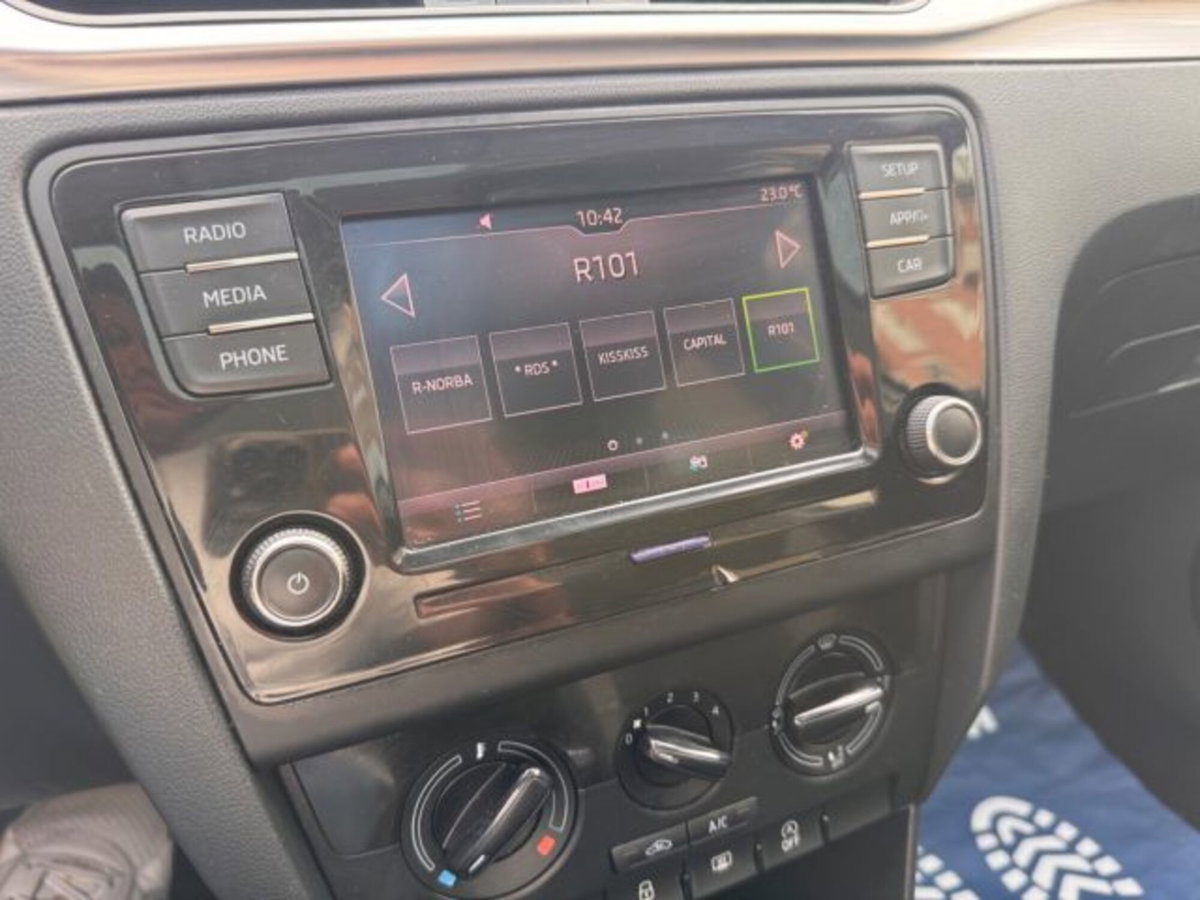 Skoda Rapid Spaceback TDI 90 CV Design Edition (12)