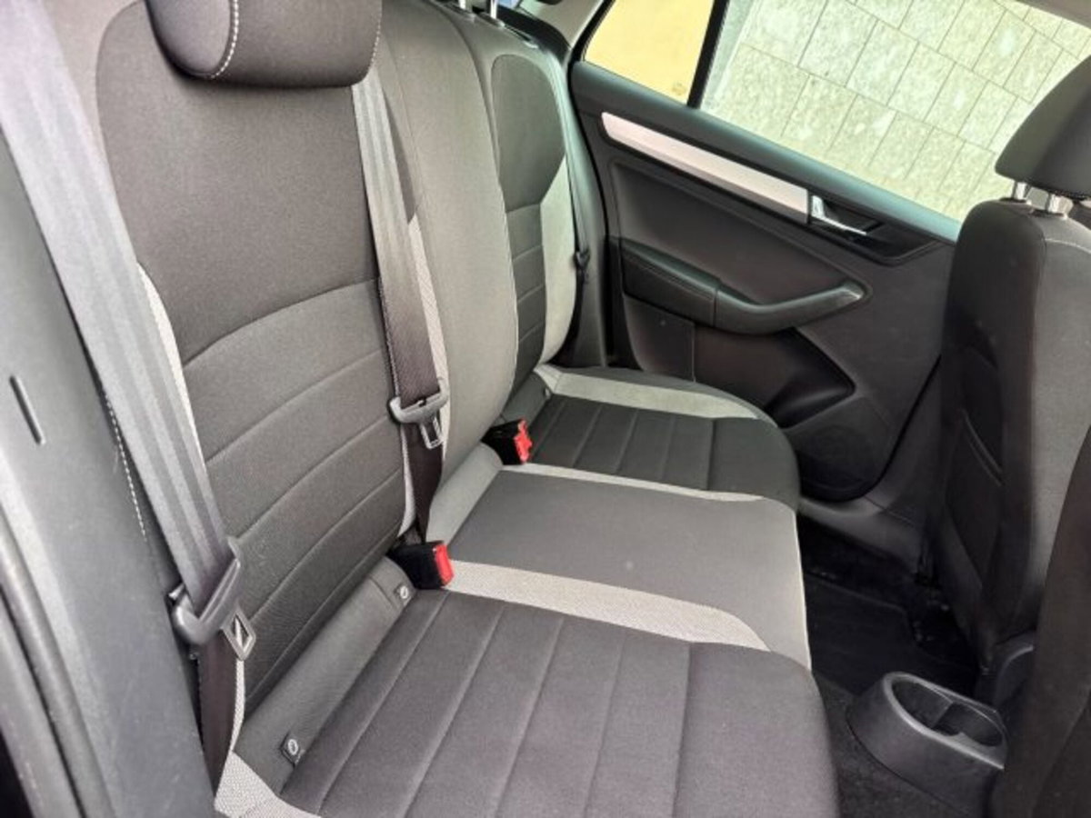 Skoda Rapid Spaceback TDI 90 CV Design Edition (8)