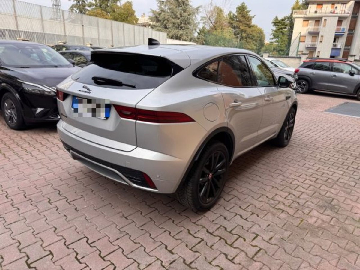 Jaguar E-Pace 2.0D I4 163 CV AWD Auto R-Dynamic Black (6)