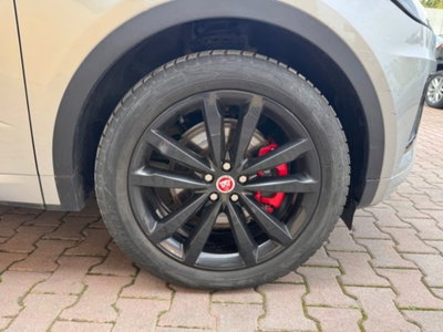 Jaguar E-Pace 2.0D I4 163 CV AWD Auto R-Dynamic Black (7)