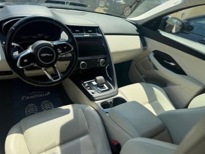 Jaguar E-Pace 2.0D I4 163 CV AWD Auto (10)